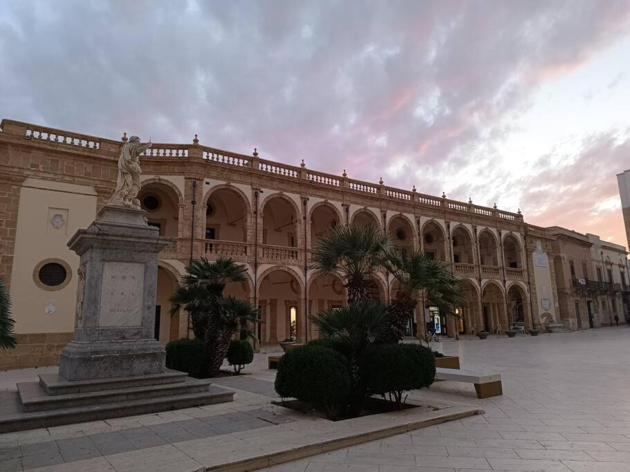 Dimora Nel Cuore Della Kasbah Mazara del Vallo Exterior foto